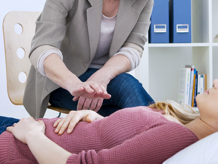 Ședință de hipnoză clinică în Craiova - Tehnici de relaxare profundă și imagerie dirijată